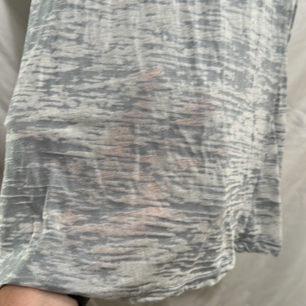 Gray Tee - Picture 4 of 4
